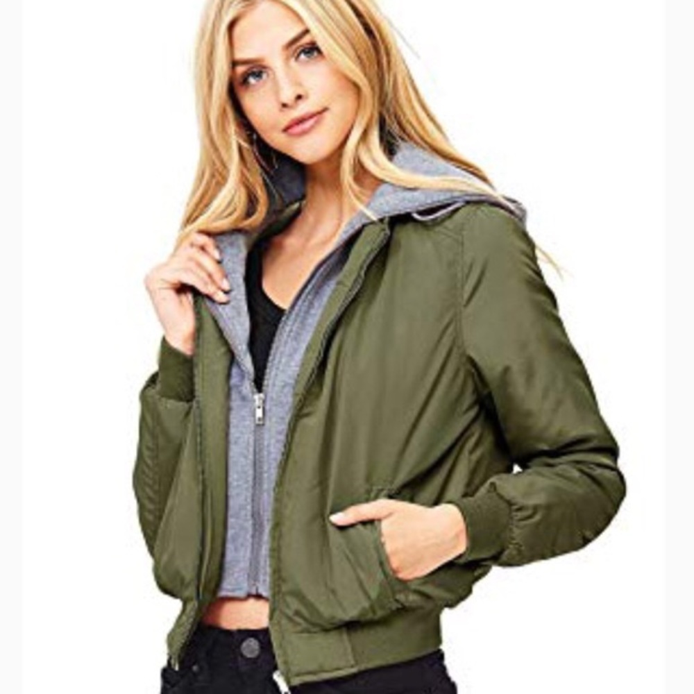 Hooded bomber jacket